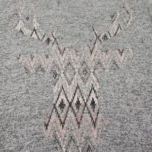 Long sleeve deer design Maurices Top